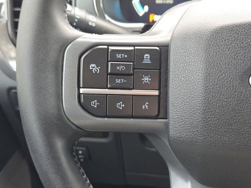 Used 2023 Ford F150 Lariat w/ Equipment Group 502A High image 28