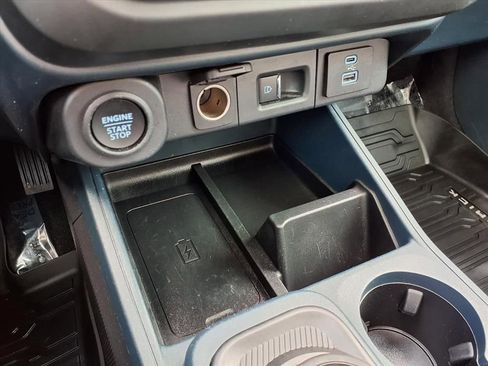 Used 2023 Ford Maverick Lariat w/ Lariat Luxury Package image 14