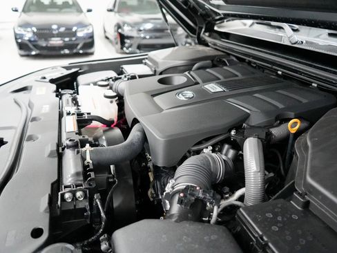 Used 2024 Lexus GX 550 image 39