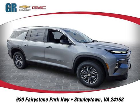 New 2026 Chevrolet Traverse LT w/ Driver Confidence Package FWD image 1