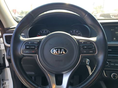 Used 2018 Kia Optima S w/ Option Group 020 image 18