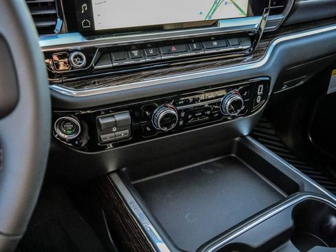 New 2026 GMC Sierra 3500 SLE w/ SLE Convenience Package image 29