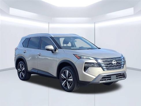 Used 2024 Nissan Rogue SL AWD/4WD image 33