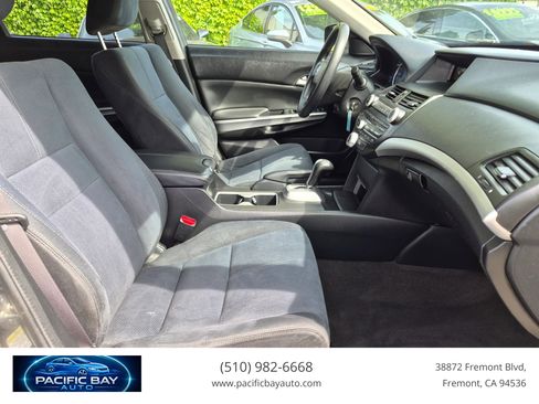 Used 2014 Honda Crosstour EX image 18