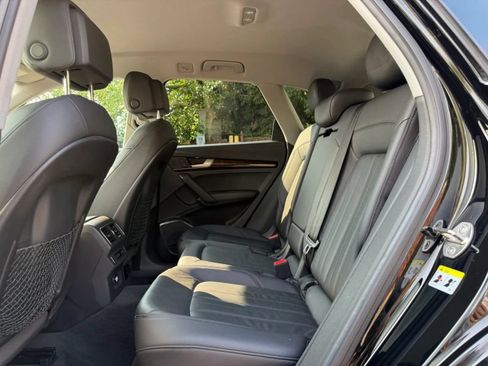Used 2018 Audi Q5 2.0T Premium AWD/4WD image 17