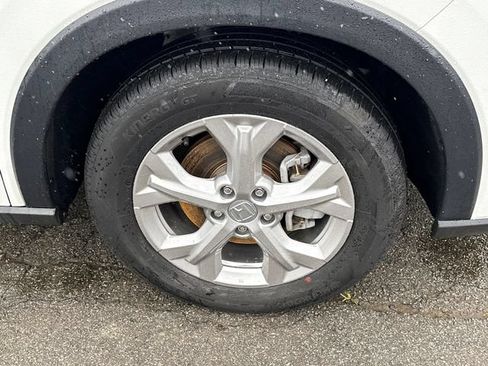 Used 2025 Honda HR-V LX image 7