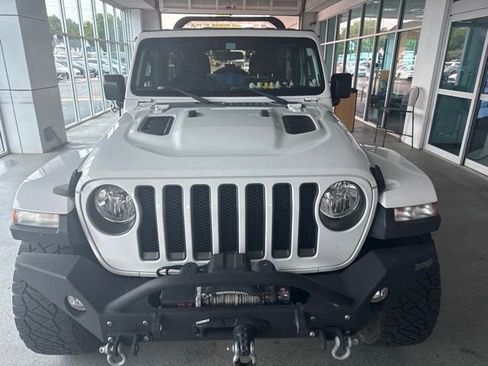 Used 2018 Jeep Wrangler Unlimited Rubicon AWD/4WD image 2