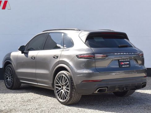 Used 2019 Porsche Cayenne image 2
