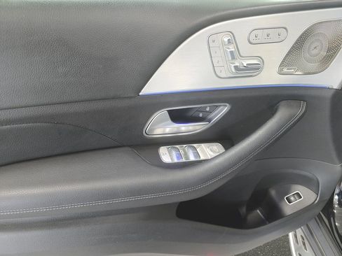 Used 2024 Mercedes-Benz GLS 450 4MATIC image 28