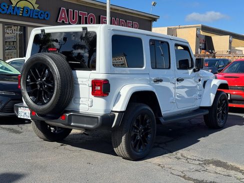 Used 2021 Jeep Wrangler Unlimited Sahara w/ Cold Weather Group image 13