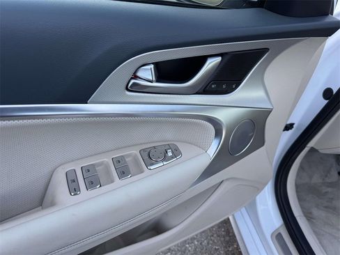 Certified 2026 Genesis G70 2.5T Prestige image 12