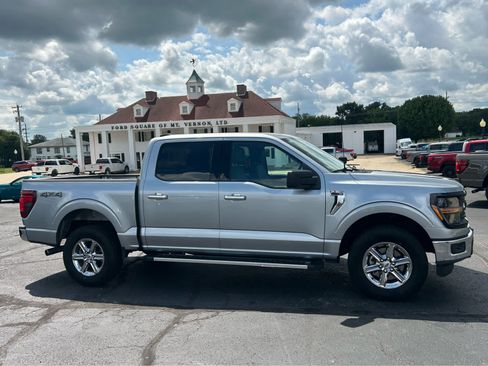 Used 2025 Ford F150 XLT w/ Equipment Group 301A Standard AWD/4WD image 4