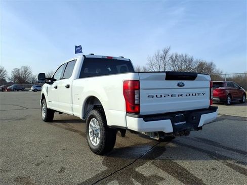 Certified 2022 Ford F250 XLT image 8