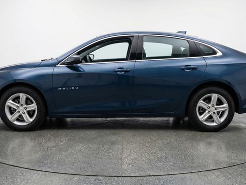 Used 2024 Chevrolet Malibu LT image 5