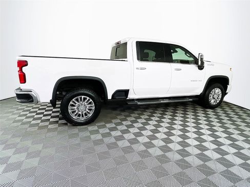Used 2020 Chevrolet Silverado 2500 High Country w/ Safety Package II image 10