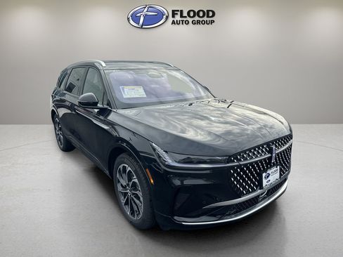 New 2026 Lincoln Nautilus Reserve image 1