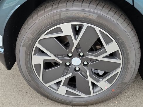 New 2026 Genesis GV60 RWD image 20