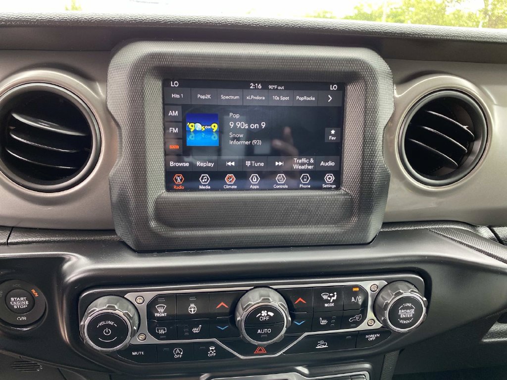 Used 2022 Jeep Wrangler Sport AWD/4WD image 12