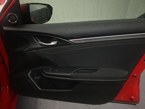 Used 2018 Honda Civic EX image 15