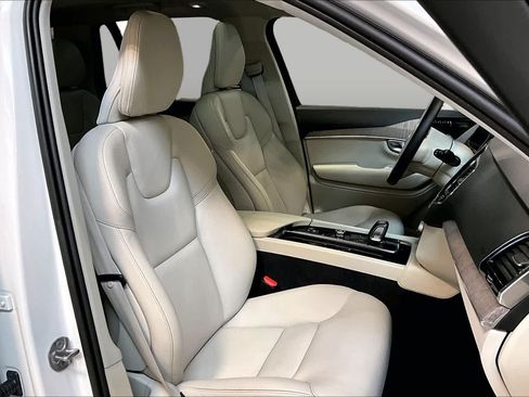 Certified 2023 Volvo XC90 B6 Plus w/ Protection Package Premier AWD/4WD image 8