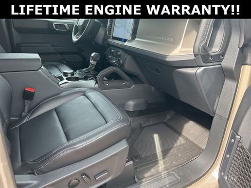 New 2025 Ford Bronco Outer Banks w/ Sasquatch Package AWD/4WD image 49