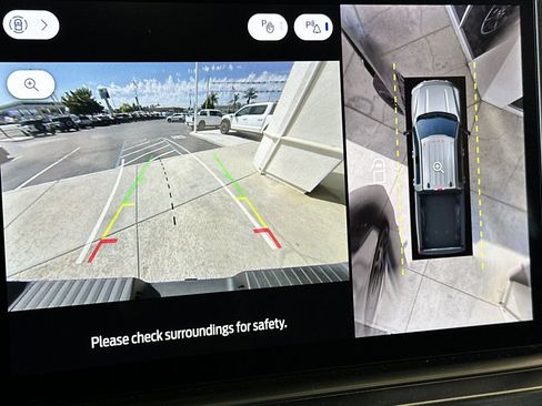 New 2026 Ford F250 Lariat w/ Black Appearance Package image 24