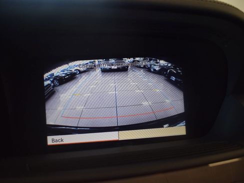 Used 2011 Mercedes-Benz S 550 image 31