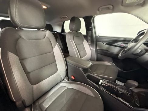 Used 2023 Chevrolet TrailBlazer LT FWD image 30