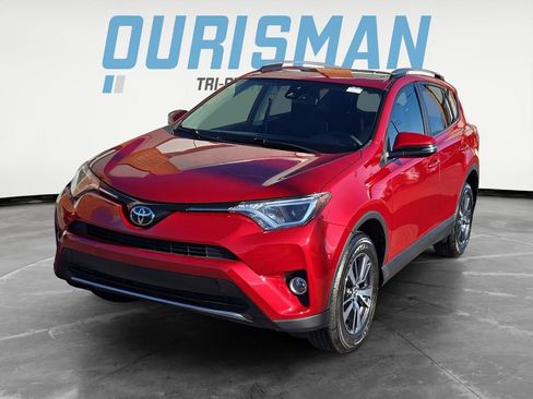 Used 2017 Toyota RAV4 XLE image 2