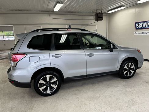Used 2018 Subaru Forester 2.5i Limited w/ Popular Package #3B AWD/4WD image 9