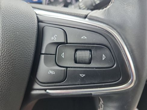 Certified 2022 Buick Encore GX Essence w/ Advanced Technology Package FWD image 22