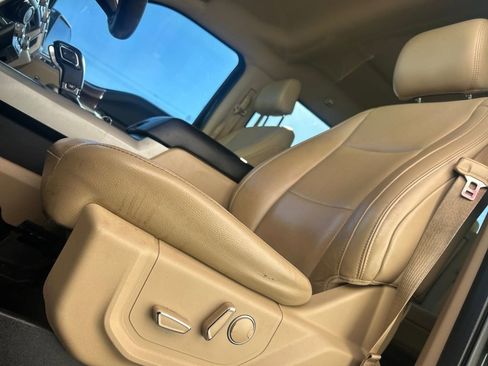 Used 2016 Ford F150 Lariat w/ Equipment Group 502A Luxury image 10