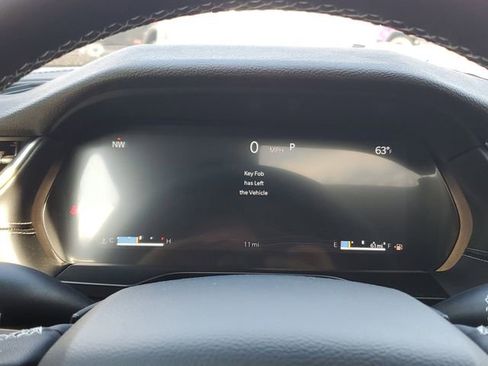 New 2025 Jeep Grand Cherokee Laredo X w/ Luxury Tech Group I image 9