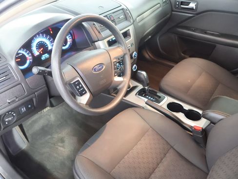 Used 2011 Ford Fusion SE FWD image 24