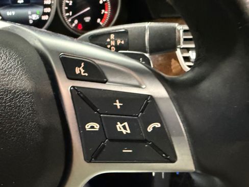 Used 2016 Mercedes-Benz E 350 4MATIC Sedan image 25