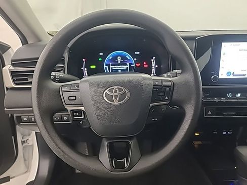 Used 2026 Toyota Camry LE FWD image 30