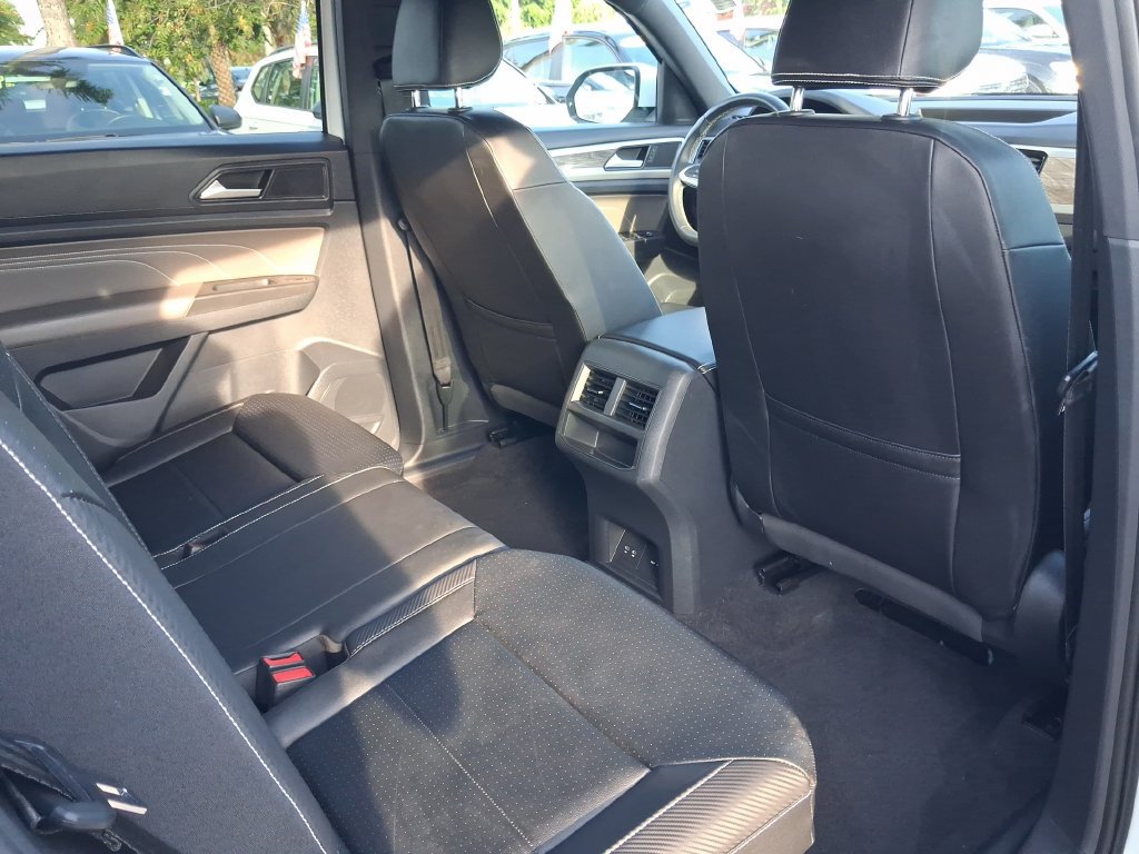 Used 2023 Volkswagen Atlas Cross Sport SE w/ Black Wheel Package FWD image 25
