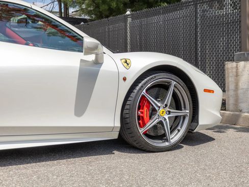 Used 2012 Ferrari 458 Spider RWD image 23