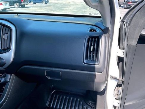 Used 2022 Chevrolet Colorado LT w/ Fleet Safety Package AWD/4WD image 27