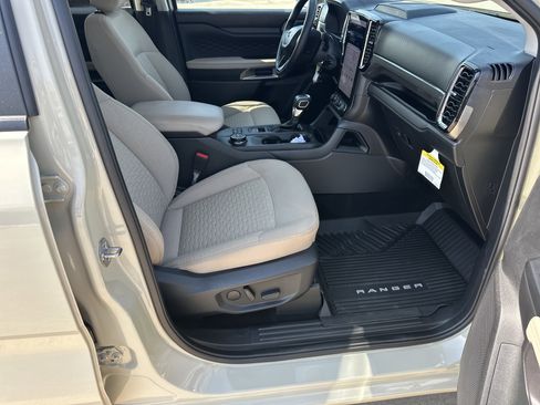 Used 2025 Ford Ranger XLT RWD image 18