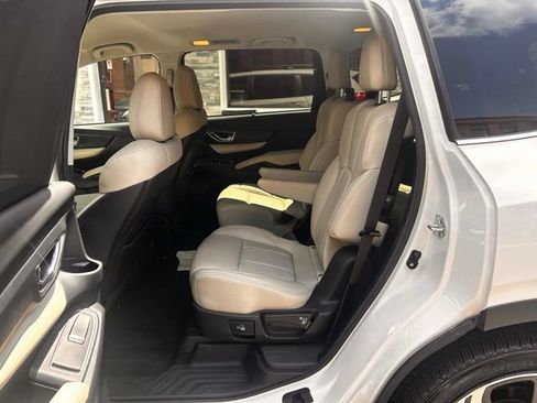 Used 2024 Subaru Ascent Limited AWD/4WD image 16