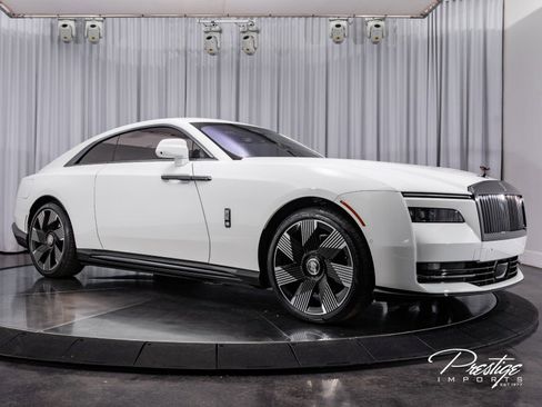 Used 2024 Rolls-Royce Spectre w/ Spectre Launch Package image 20