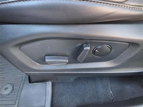 Used 2023 Ford Explorer XLT w/ Equipment Group 202A image 19