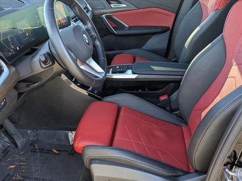 Used 2025 BMW X1 xDrive28i w/ Technology Package image 16