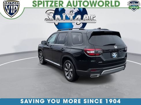 Used 2025 Honda Pilot Touring image 7