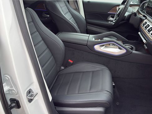 Used 2026 Mercedes-Benz GLS 450 4MATIC image 22
