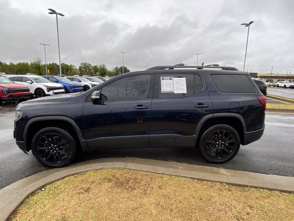 Used 2022 GMC Acadia SLE w/ Driver Convenience Package FWD image 4