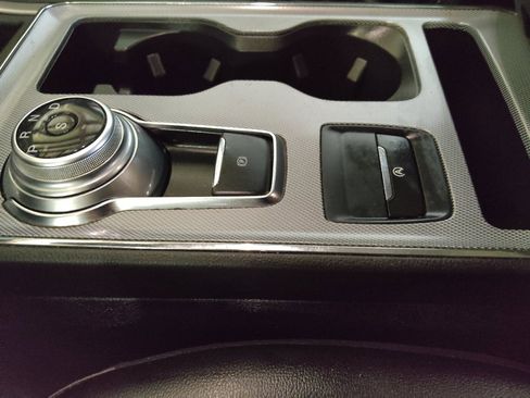 Used 2021 Ford Edge SEL w/ Convenience Package image 26