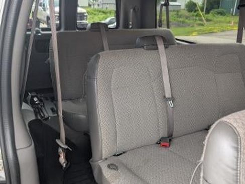 Used 2025 Chevrolet Express 3500 LT w/ LT Preferred Equipment Group RWD image 11