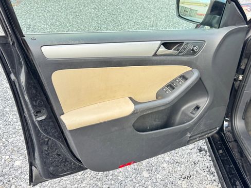 Used 2014 Volkswagen Jetta SE FWD image 15